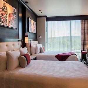 Deluxe Queen Room Two Queen Beds
